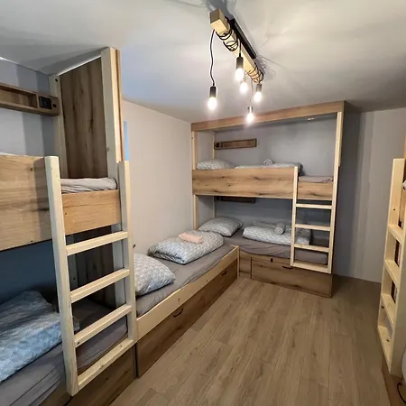 Hikers Paradise High Tatras ホステル *